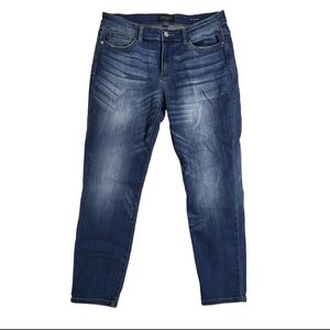 Judy Blue Dark Blue Relaxed Fit Jeans Size 13/31